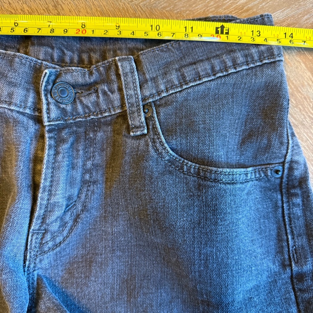 Women's Black Levi Denim Shorts with Lace Trim size 7 - Picture 10 of 12